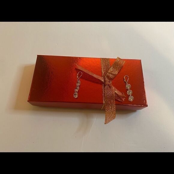 💥Swarovski Sophisticated Crystal Drop Earrings - Picture 7 of 10